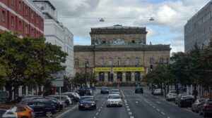 Blick vom Steinweg auf das Staatstheater