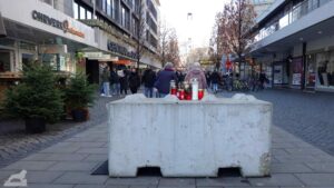 Nach dem auf den Magdeburger Weihnachtsmarkt wurde im Langen Hof ein zusätzlicher Poller aufgestellt