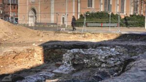 Ausgraben am Hagenmarkt - Grundmauern des herzoglichen Opernhauses